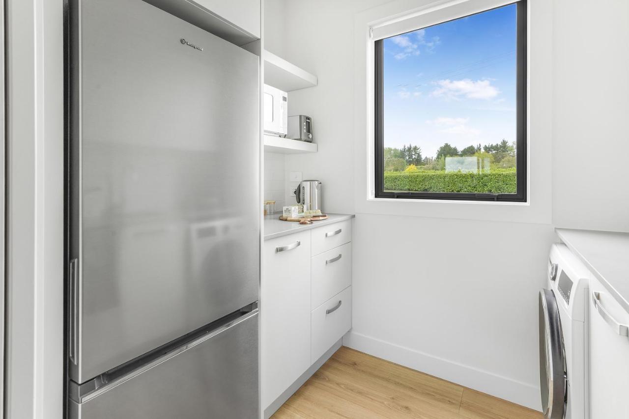 Lakeside Karapiro Downstairs Apartment Cambridge Exterior foto
