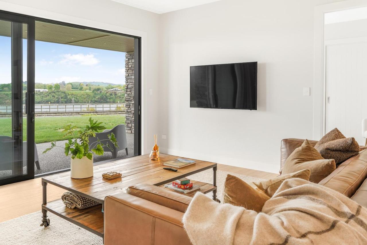 Lakeside Karapiro Downstairs Apartment Cambridge Exterior foto