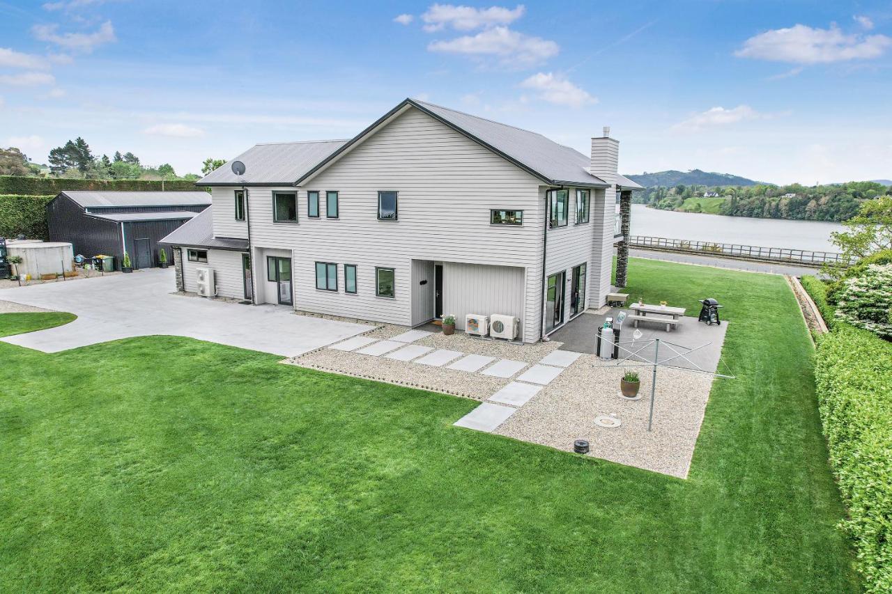 Lakeside Karapiro Downstairs Apartment Cambridge Exterior foto